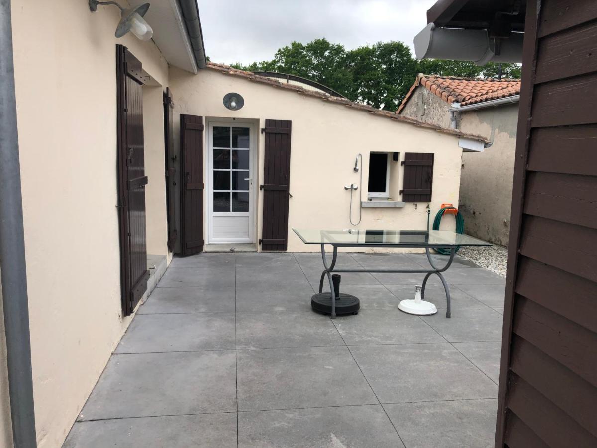 Saint Vivien De Medoc: Jolie Maison Medocaine מראה חיצוני תמונה